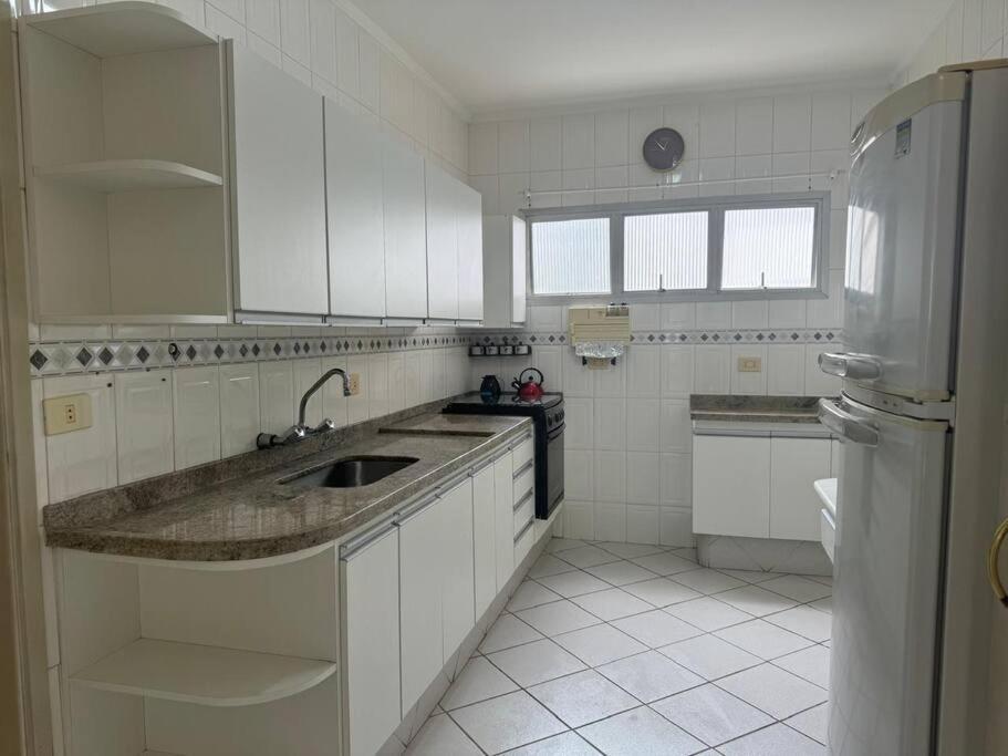 גוארויה Apartamento Com Vista Mar מראה חיצוני תמונה