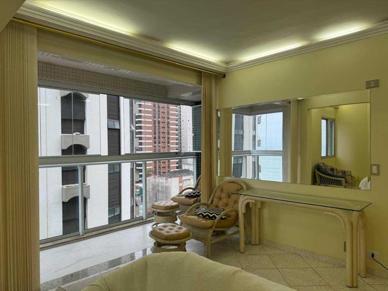 גוארויה Apartamento Com Vista Mar מראה חיצוני תמונה